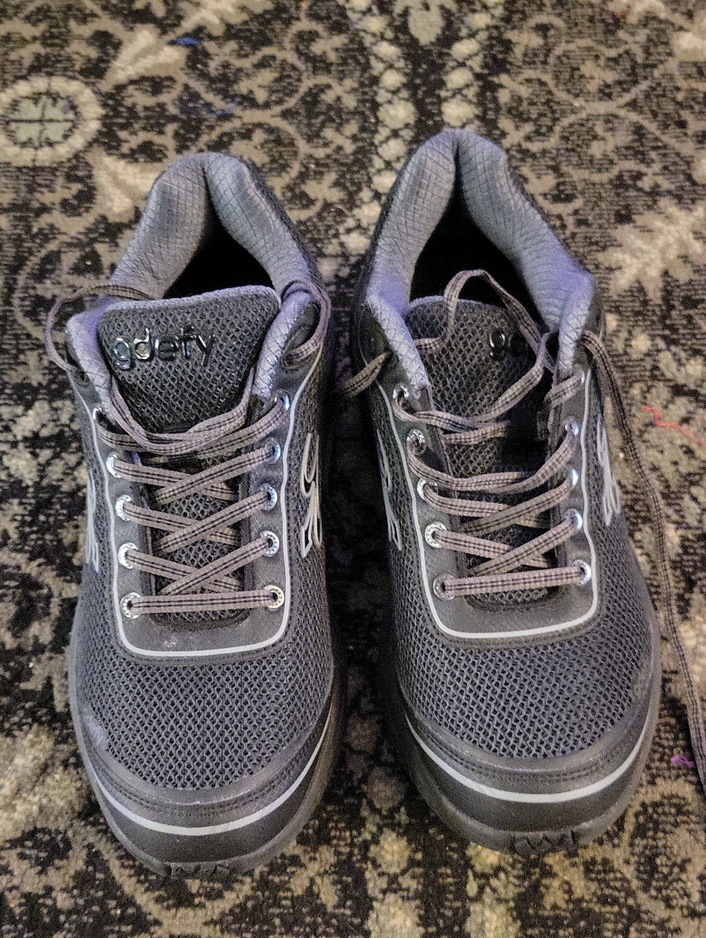 black/Gray Mesh Lace-Up Walking Shoes